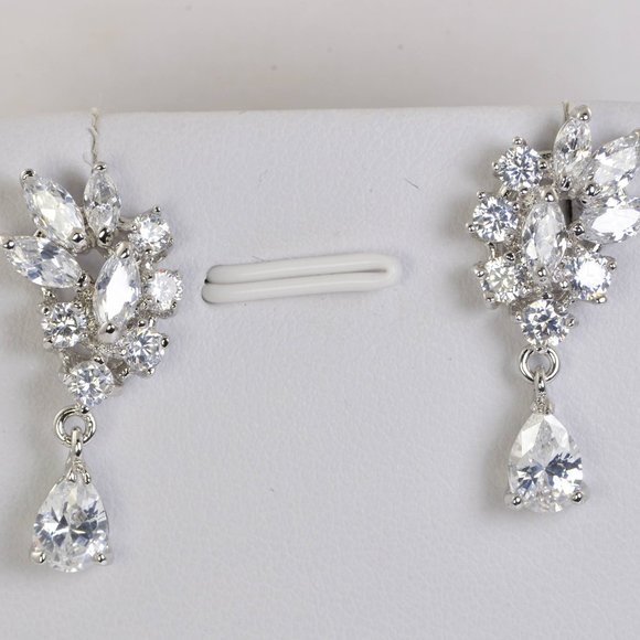 Luxury CZ Trendy Halo Brilliant Drop Dangle Earrings - Picture 2 of 3